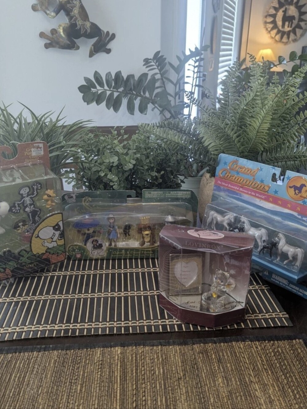 Toy Lot Collectables Bundle Lot Grand Champ-Peanuts-wizard Of Oz - Plated Bear